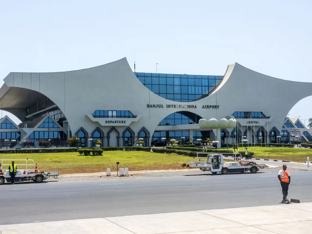 DAKAR - BANJUL - DADAR